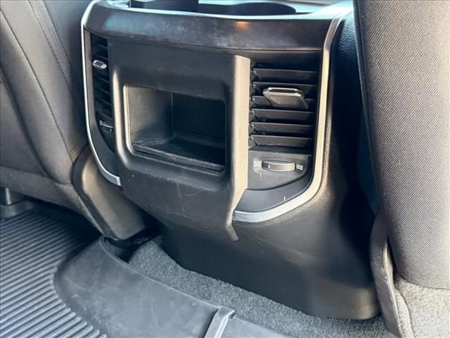 2022 RAM 1500 Big Horn Crew Cab 4x2 5'7" Box