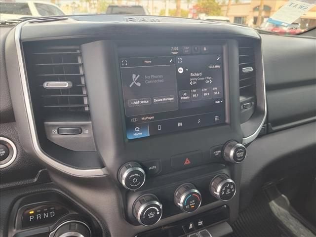 2022 RAM 1500 Big Horn Crew Cab 4x2 6'4" Box