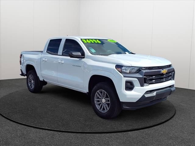 2025 Chevrolet Colorado WT/LT