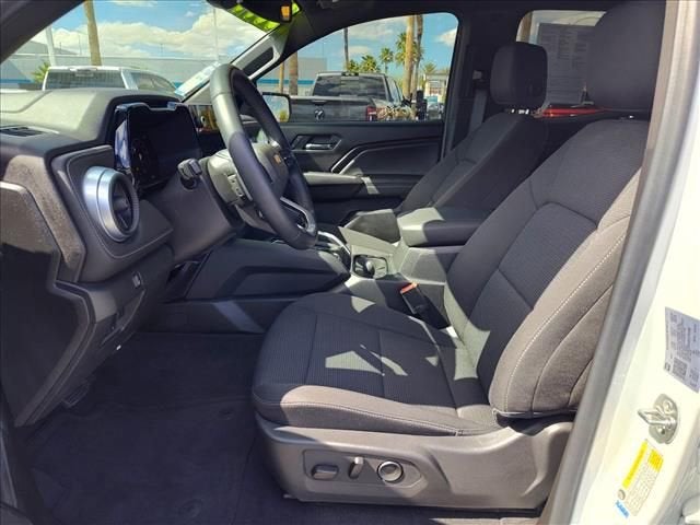 2025 Chevrolet Colorado WT/LT