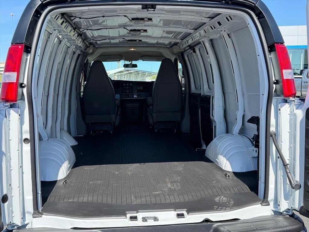2026 Chevrolet Express Cargo WT