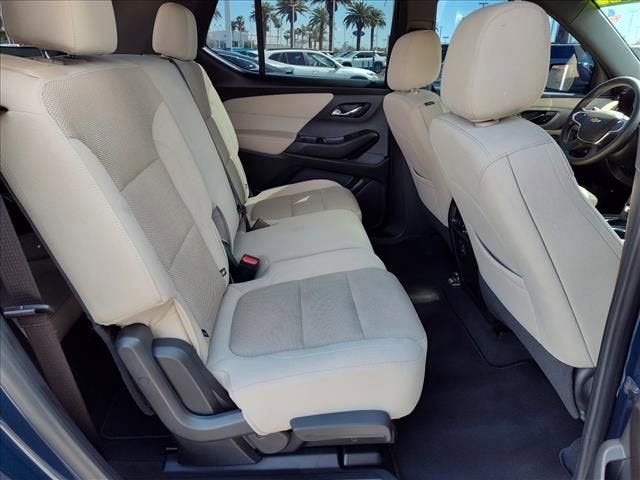 2022 Chevrolet Traverse LS