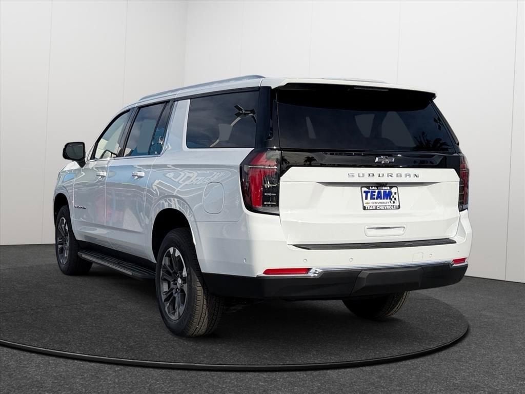 2026 Chevrolet Suburban LS