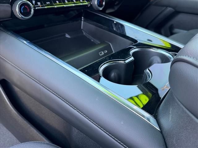 2025 Chevrolet Suburban LS