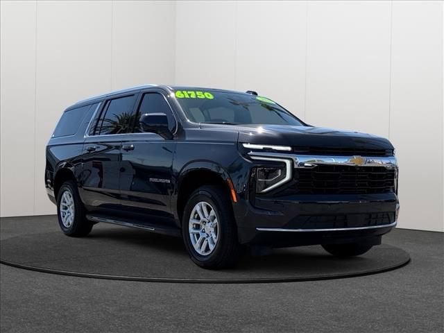 2025 Chevrolet Suburban LS