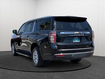 2023 Chevrolet Suburban LT