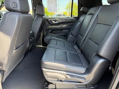 2023 Chevrolet Suburban LT