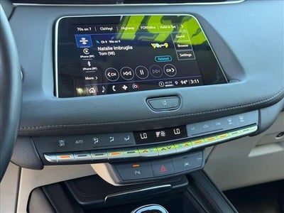 2023 Cadillac XT4 Premium Luxury