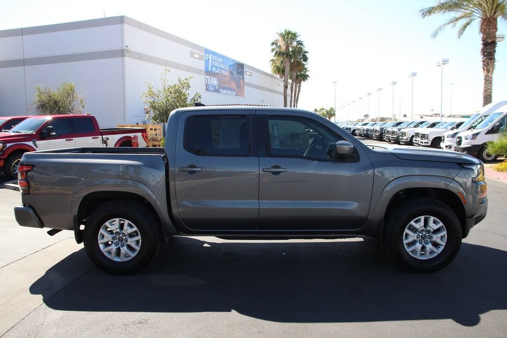 2022 Nissan Frontier Crew Cab SV 4x4