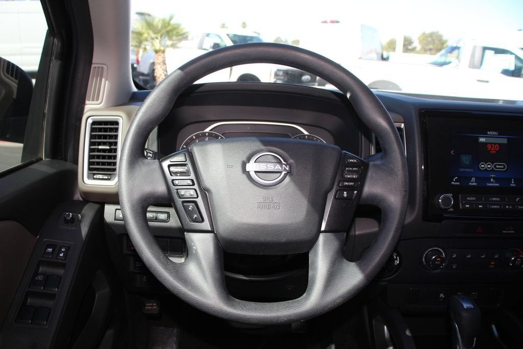 2022 Nissan Frontier Crew Cab SV 4x4
