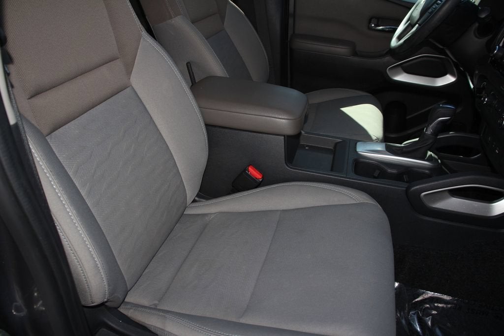 2022 Nissan Frontier Crew Cab SV 4x4