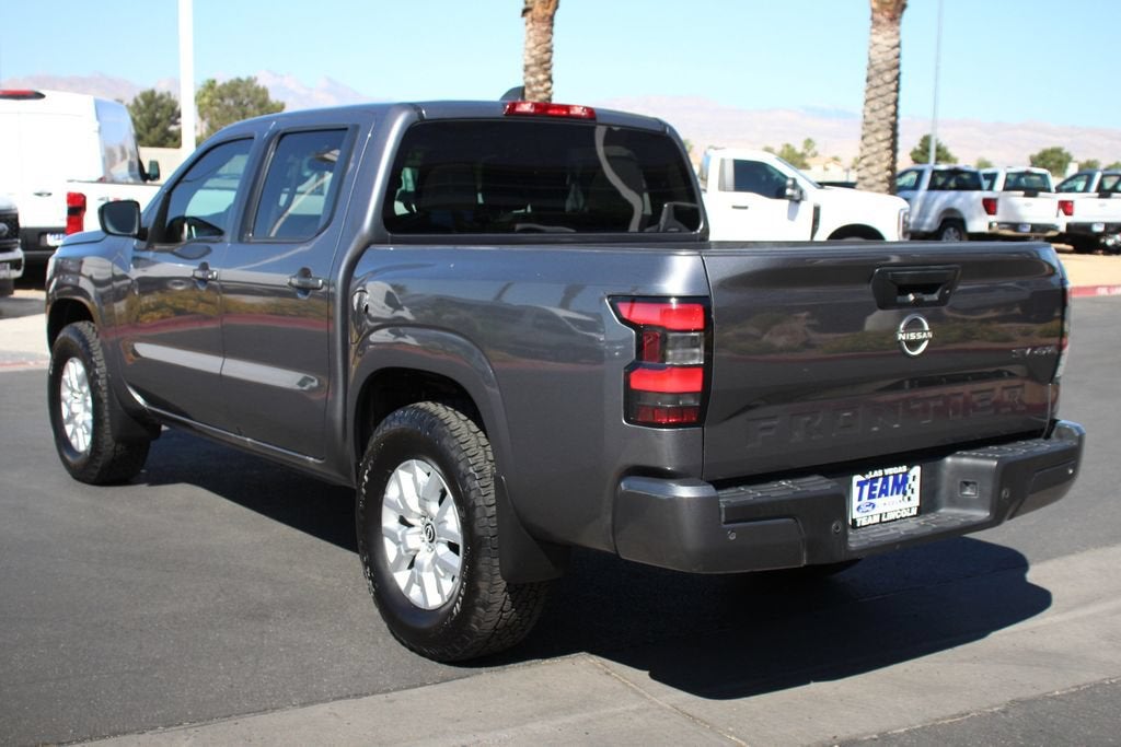 2022 Nissan Frontier Crew Cab SV 4x4