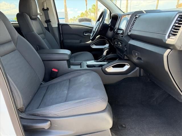 2022 Nissan Frontier Crew Cab SV 4x4