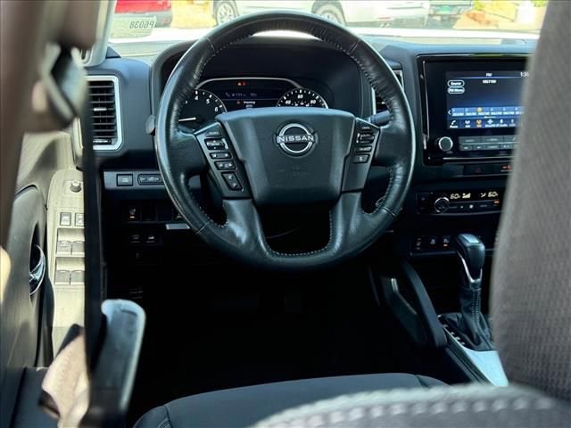 2022 Nissan Frontier Crew Cab SV 4x4