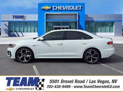 2021 Volkswagen Passat 2.0T R-Line