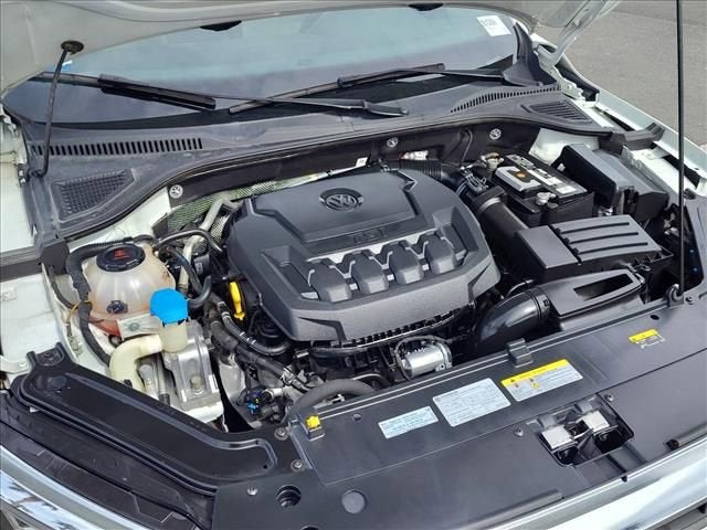 2021 Volkswagen Passat 2.0T R-Line