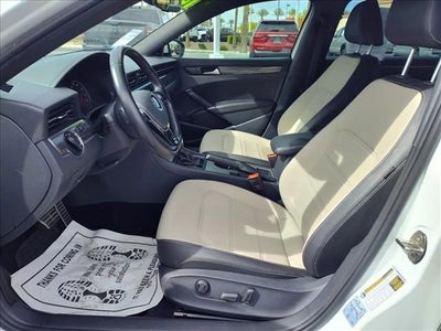 2021 Volkswagen Passat 2.0T R-Line