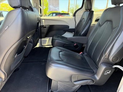 2021 Chrysler Pacifica Touring L
