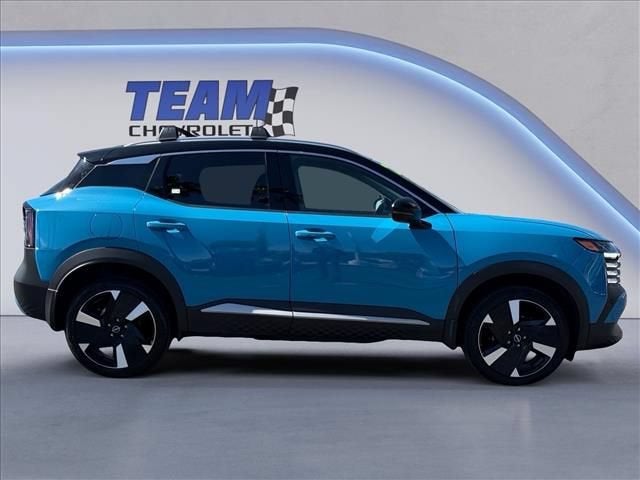 2025 Nissan Kicks SR FWD