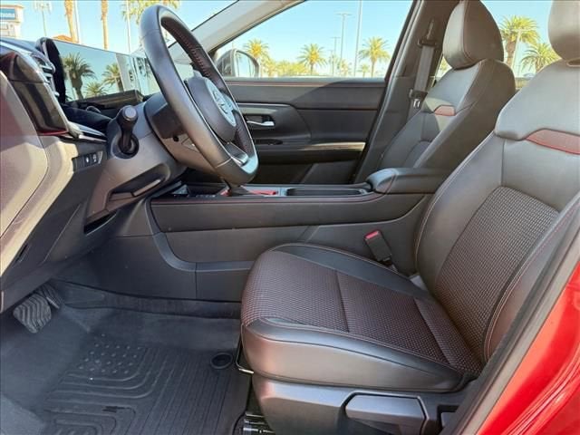 2025 Nissan Kicks SR FWD