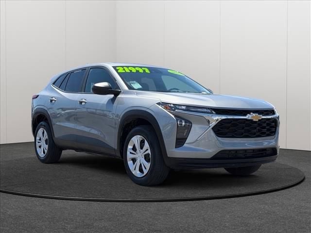 2025 Chevrolet Trax LS