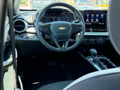 2025 Chevrolet Trax LS