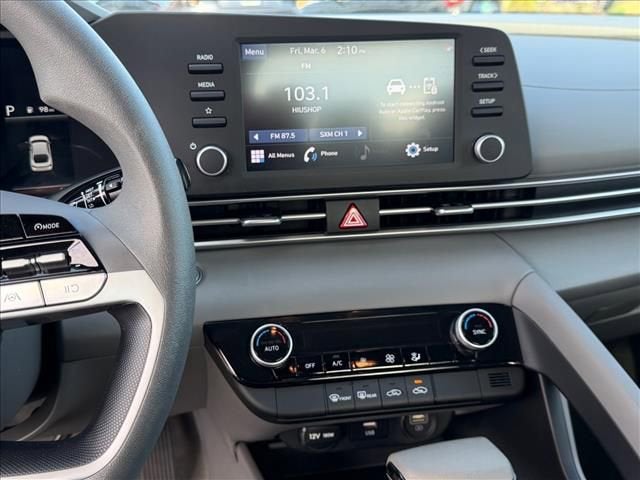 2023 Hyundai Elantra SEL